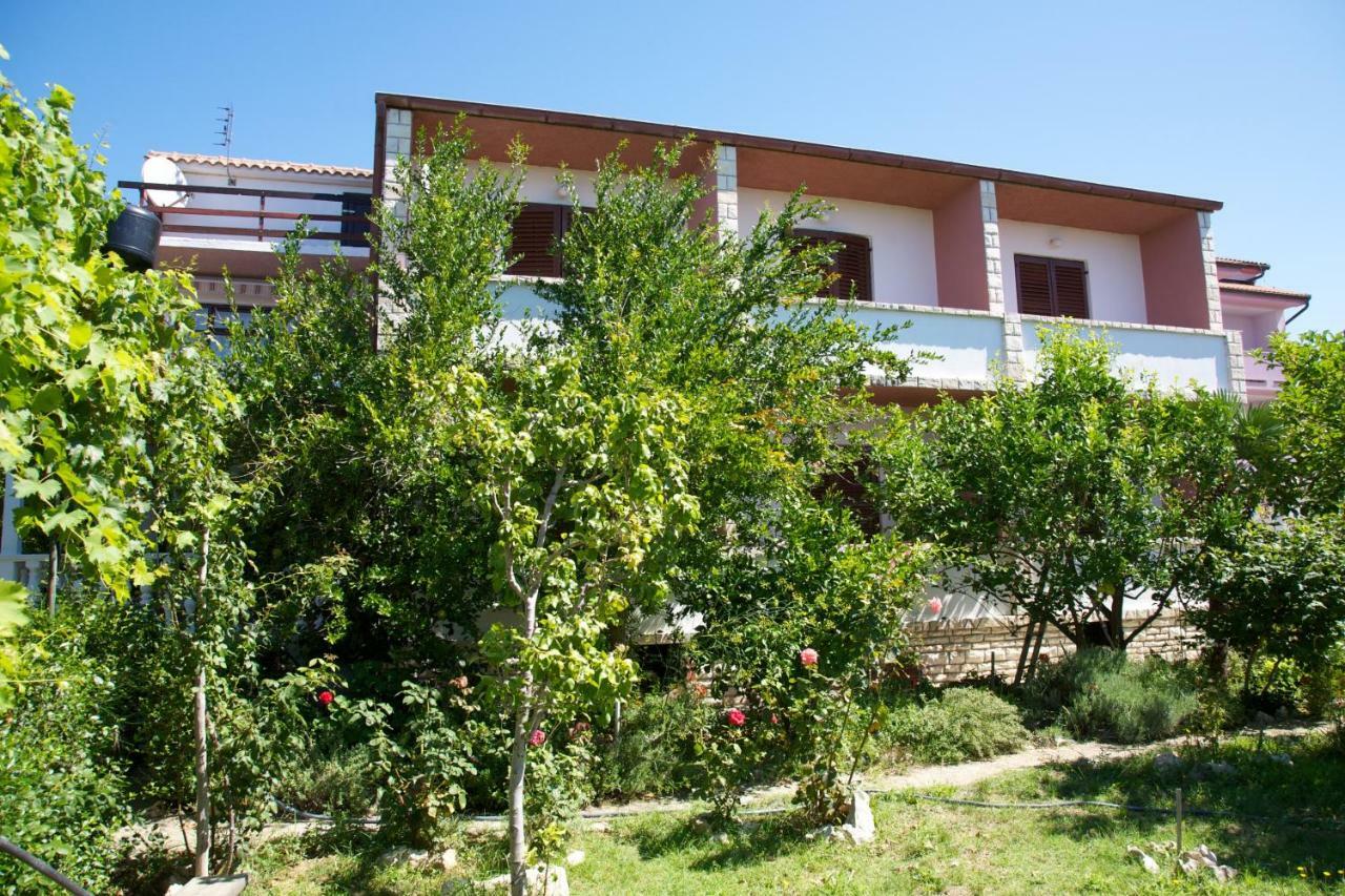 Apartments Slavica Rab Town Exterior photo