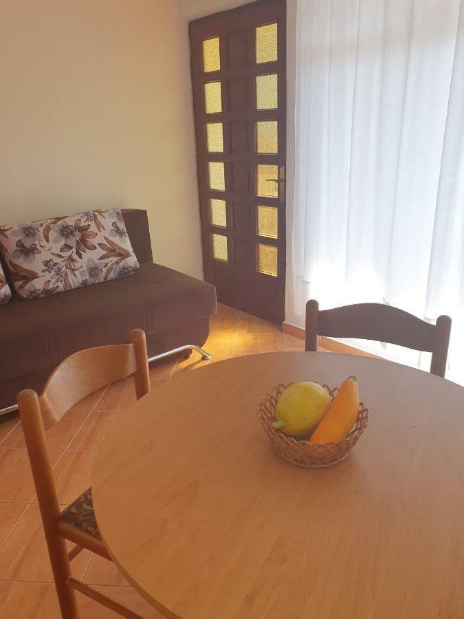 Apartments Slavica Rab Town Exterior photo