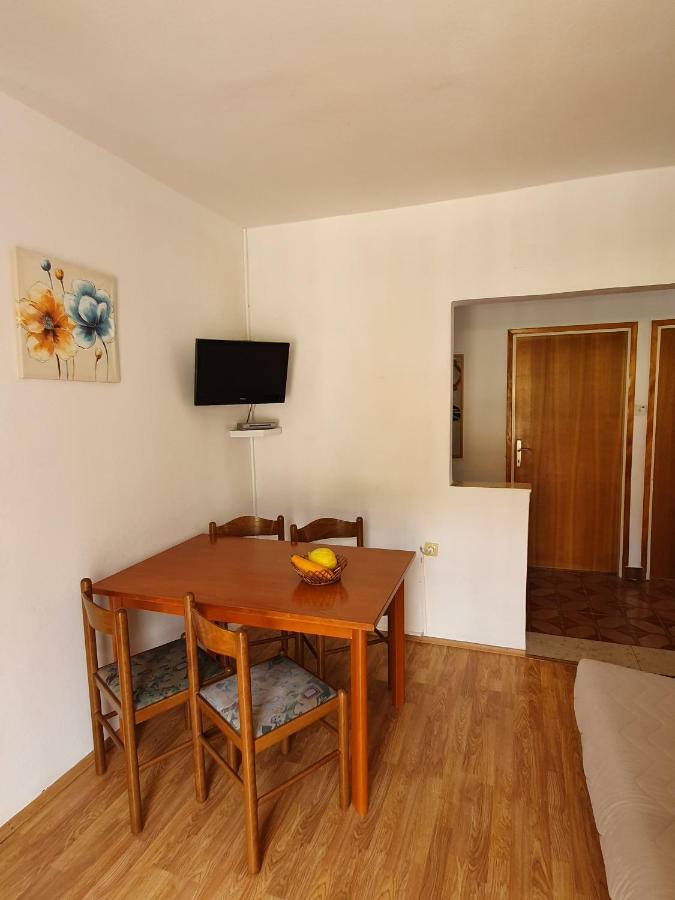 Apartments Slavica Rab Town Exterior photo
