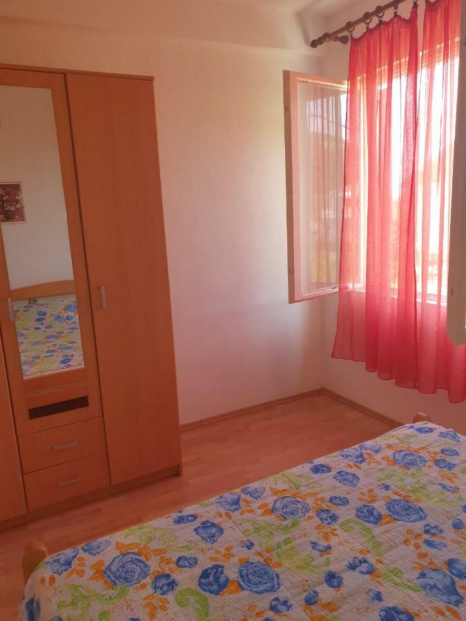 Apartments Slavica Rab Town Exterior photo